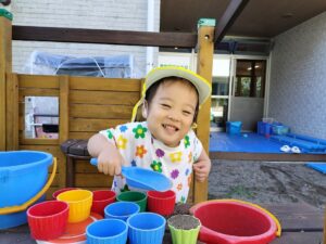 戸外遊びと風船遊び(佐藤)