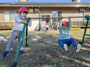 みんなで戸外で遊んだよ♪（星野）