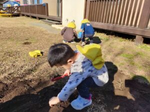 元気に戸外遊び！（井上）