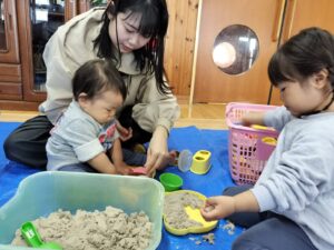 室内砂遊び(森)