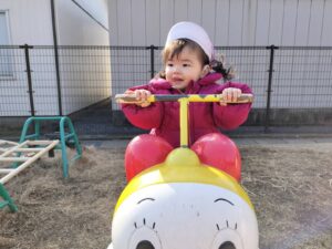 戸外遊びと節分制作をしたよ。（鯉沼）