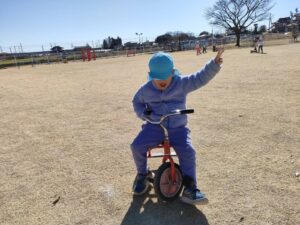 ひな祭り制作、戸外遊びを行いました！(大竹ゆ)