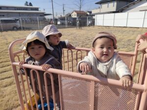 第二園庭で遊んだよ♪(日向野)