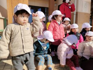 楽しい集会と鉄棒の様子です♪(荒井)