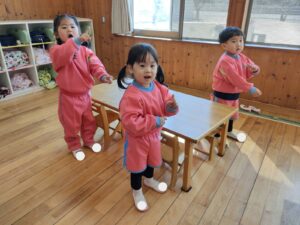 戸外で元気に遊んだよ♪　(星野)