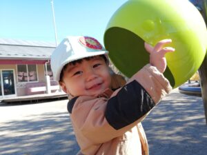 元気いっぱい戸外遊び！（佐藤）