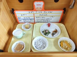 今日の給食☆(こがねい)