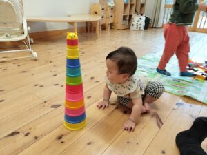 シール貼りをやったよ！（塚原）