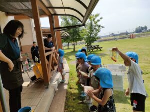 ☆初めての園外保育☆（新村）