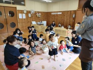 5月21日　いちごパーティー・いちご狩り（鈴木）