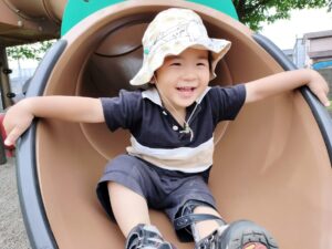 いちご狩りごっこ（片寄）