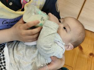 おいしいミルクと給食(鳥居)