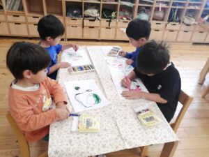 紙飛行機を作ったよ！(山下)