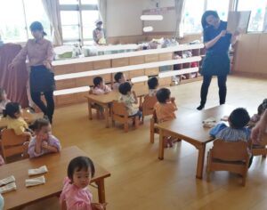 【にじ組】　絵本の時間