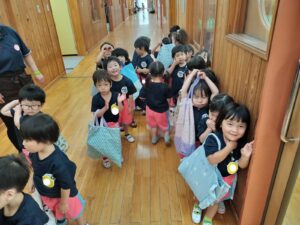 絵本貸し出し（小栗）