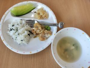 今日の給食は．．．？(神野)