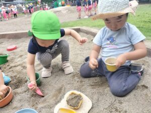 砂場遊び☆（平野）