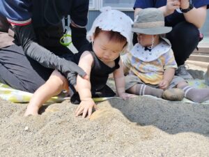 じゃがいも堀りごっこ（遠藤）