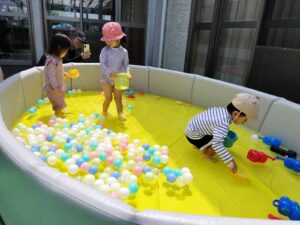 ☆「水遊び」☆（青柳）