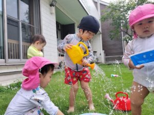 水遊びをしました☆（木村）