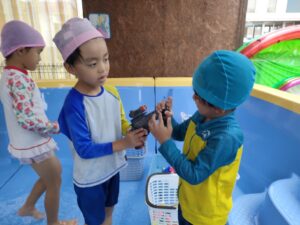 水気持ちいいな！（小原）