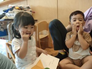 パジャマ姿(足立)