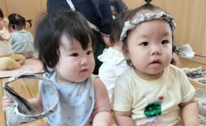 新聞紙遊びしたよ！（高野）