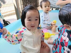 プール遊び（市村）