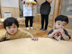 みんなで給食！(鳥居)