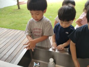 手を洗いましょう～！(橋本)