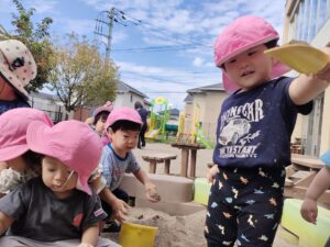 元気に戸外遊び（佐々木）