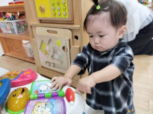 10月1日　手遊び/大型絵本（舘野）