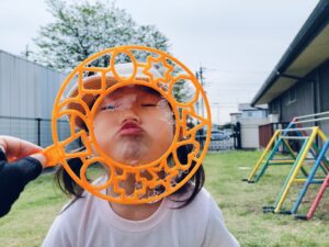 しゃぼん玉で遊んだよ☆（西村）