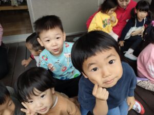 運動会ごっこの応援をしたよ！(菊地)