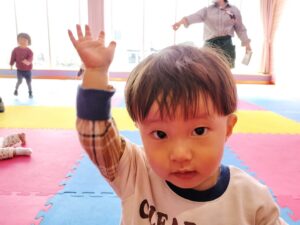 遊戯室で遊んだよ♪（大須賀）