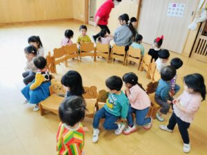 椅子取りゲーム（橋本）