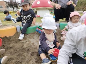 10月31日　戸外遊びをしたよ‼☆(伊藤)