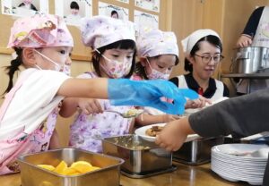 福井県ご当地給食もも組（鶴見）