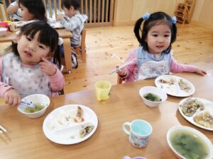 新しい席になりました☆(峰岸)