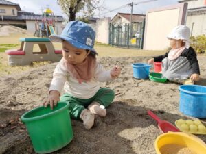 砂場で遊んだよ♡(谷田貝)