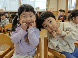 椅子取りゲーム(足立)