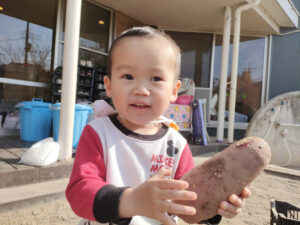 さつまいも掘りごっこをしたよ！(菊地)