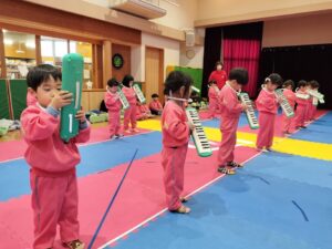 発表会総合①よつば保育園にいったよ！(篠原)