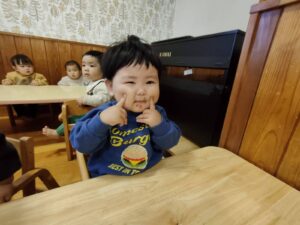 戸外で遊んだよ♡(谷田貝)