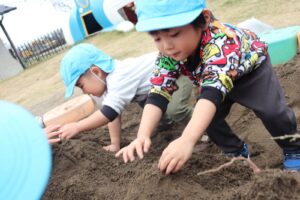 もぐらに変身！（伊藤）