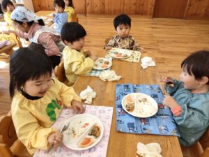 12月1日　おいしい給食（篠﨑）