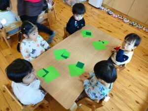 月の制作をしたよ（直江）