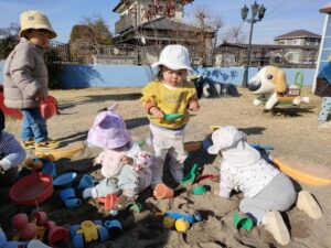 12月８日　戸外遊びをしたよ☆(伊藤)