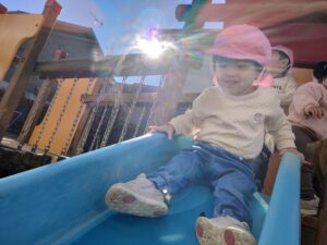 いちご組の戸外遊び（田﨑）