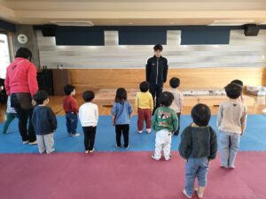 元気いっぱい！みずき組の体操（松丸）